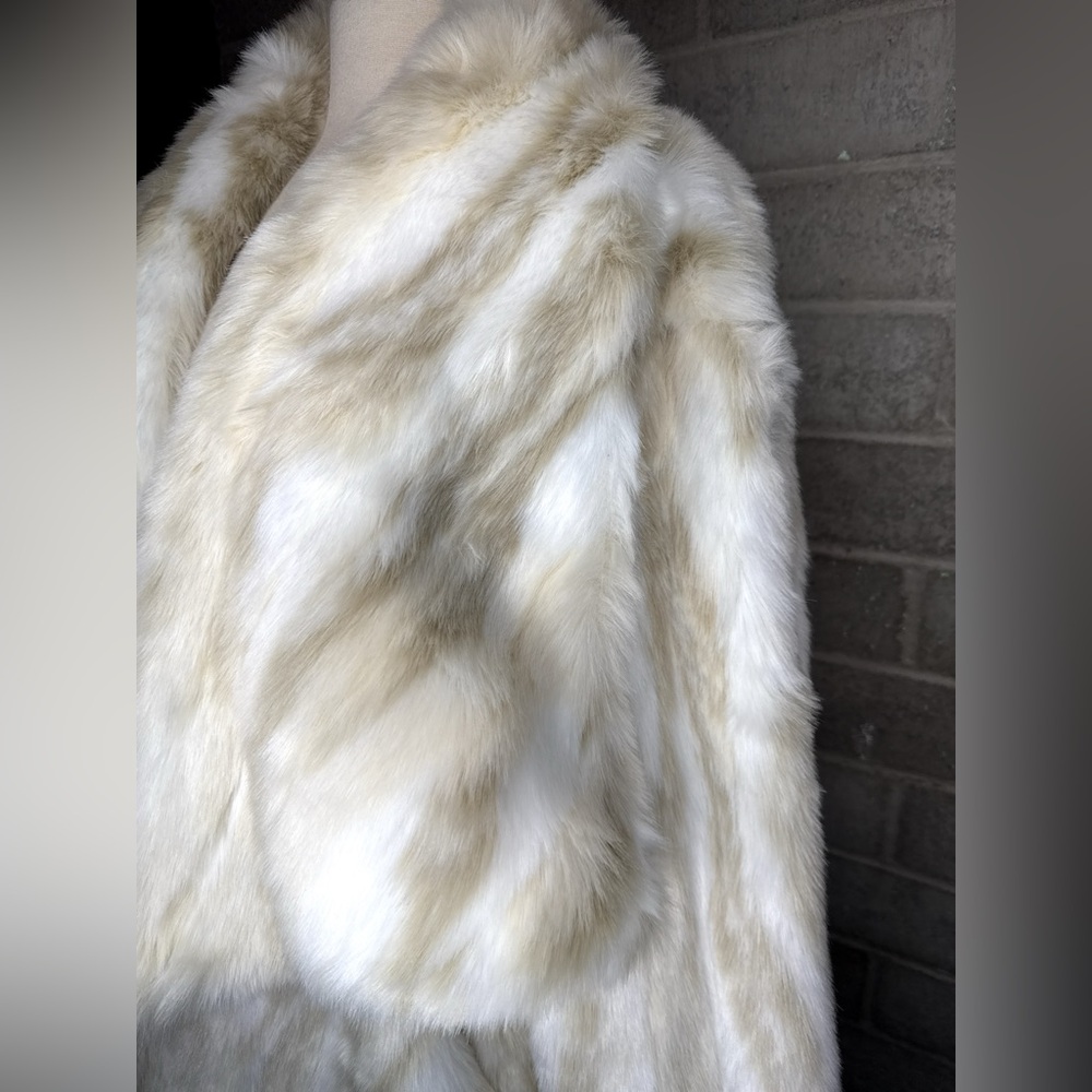 Donna Salyers Fabulous-Furs Ivory Faux Fur Coat Women’s 3X Plush Winter Jacket - Picture 5 of 13